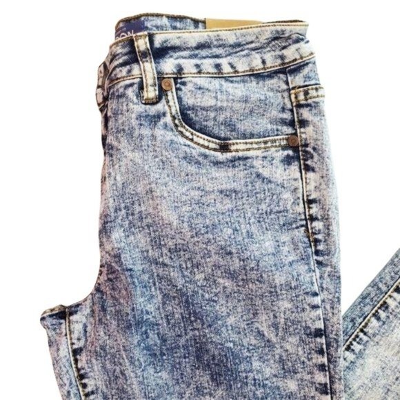 LONDON | Low Rise Skinny Fit Denim Jeans - Picture 4 of 11